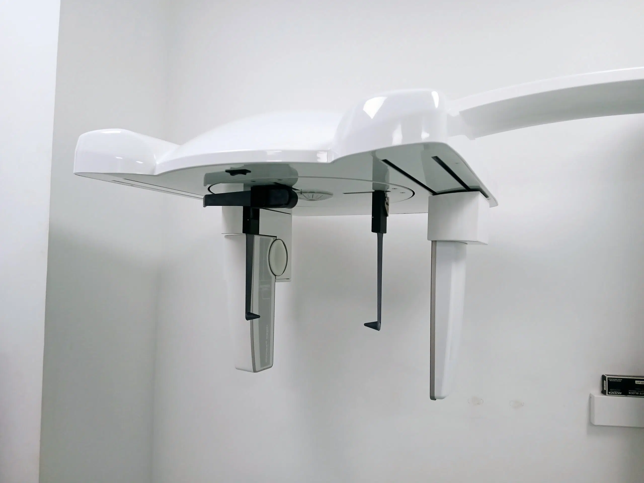 Tele radio de profil scaled